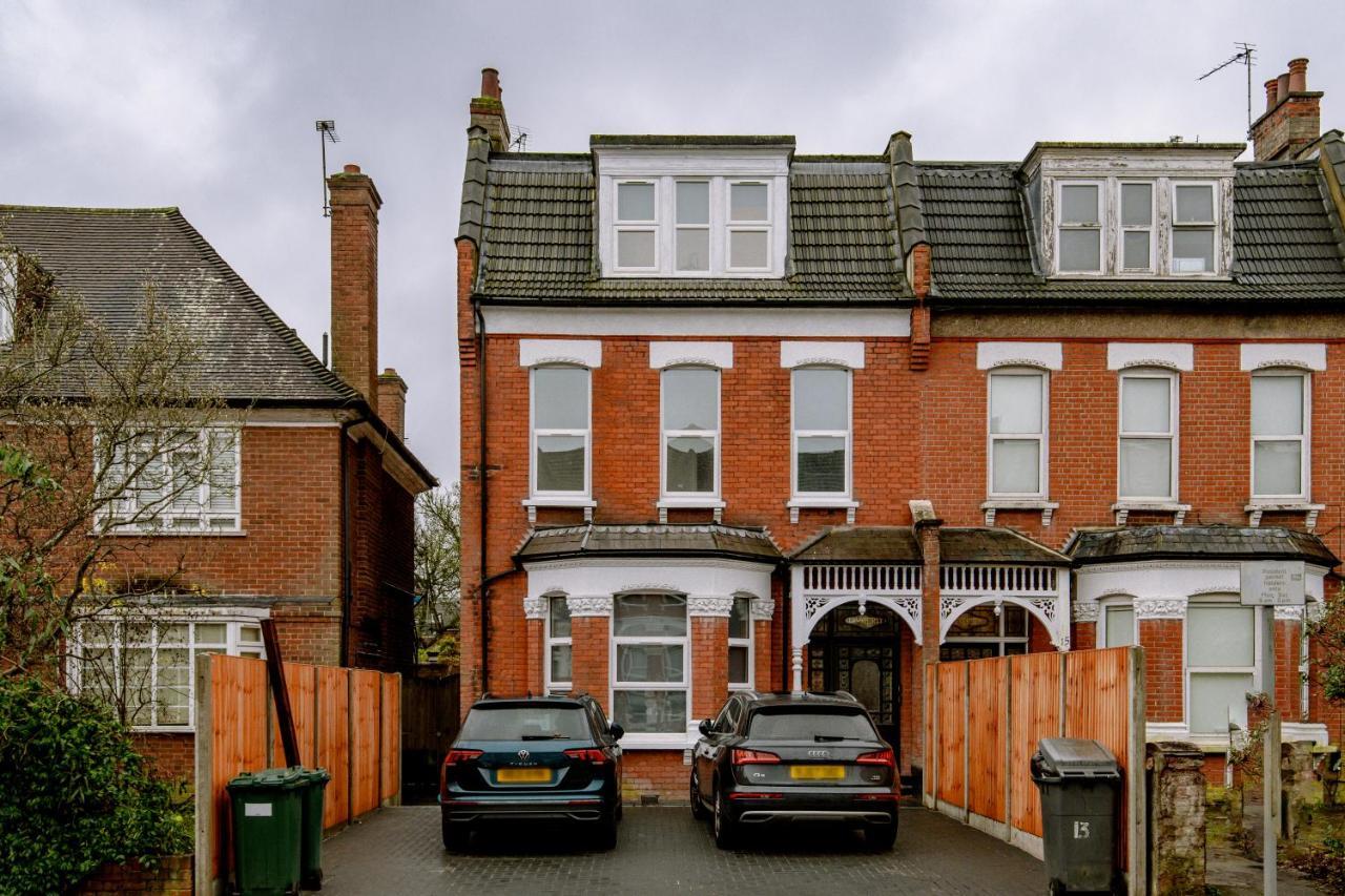 Fantastic New, London Apartment 3 Bed 1 Bath & Parking Whetstone エクステリア 写真