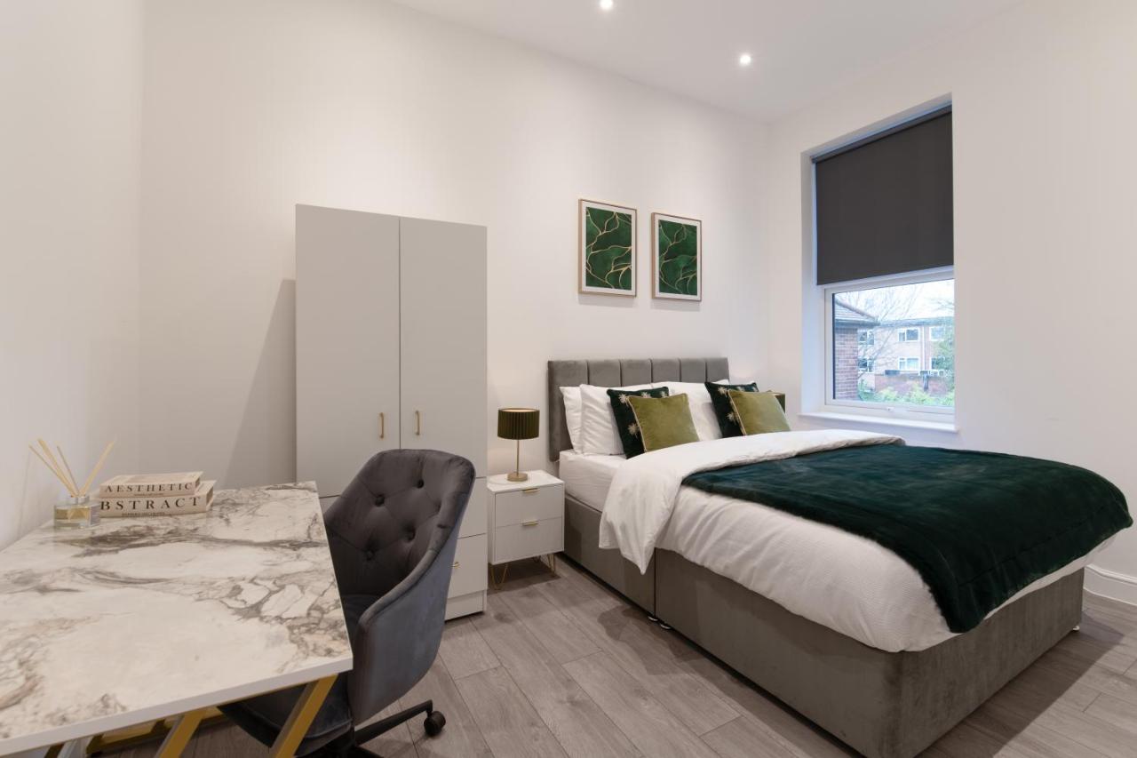 Fantastic New, London Apartment 3 Bed 1 Bath & Parking Whetstone エクステリア 写真